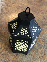 Load image into Gallery viewer, Fancy Luminary Paper Craft Kit with bottom
