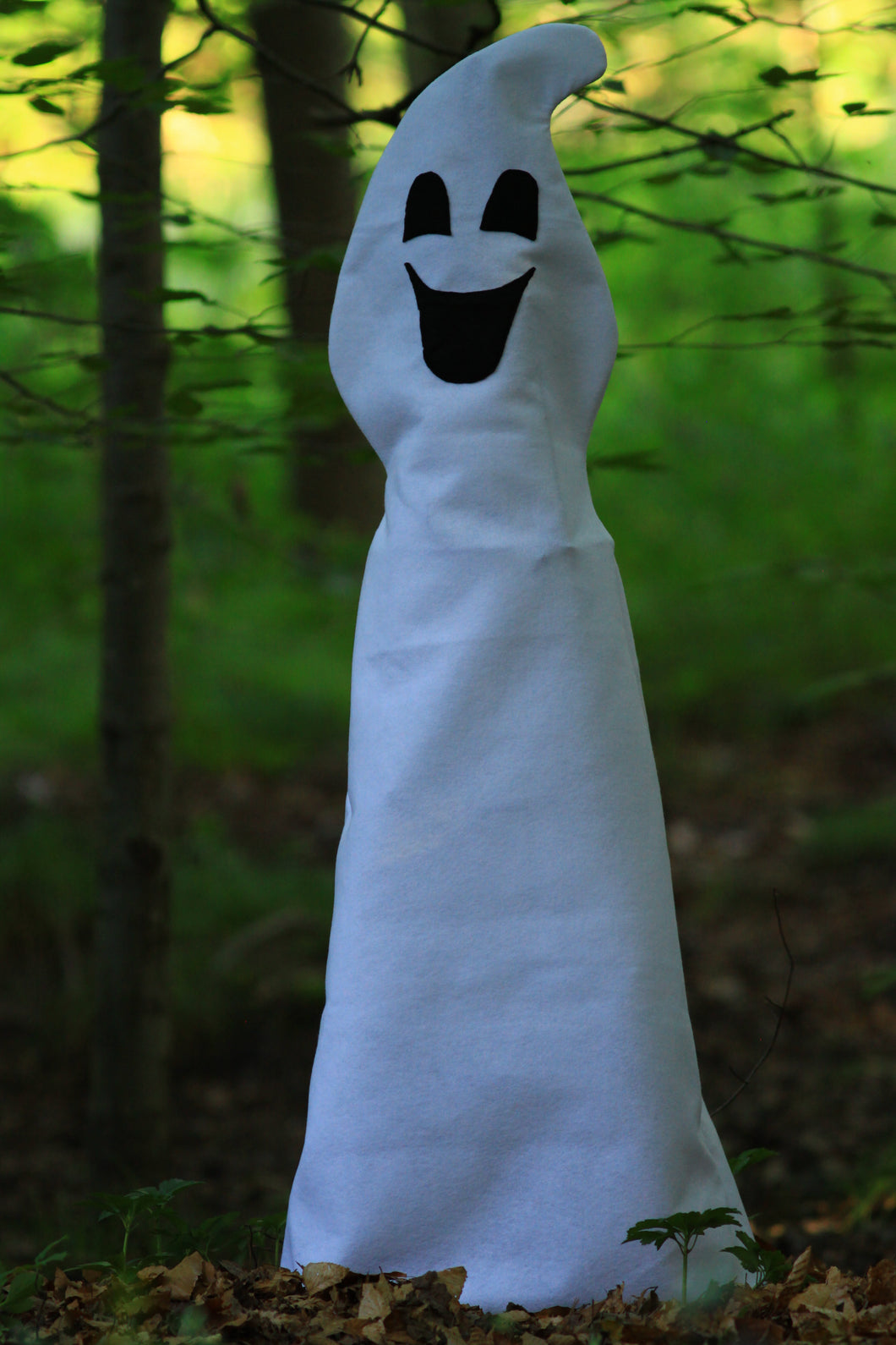 Felt Ghost for Tomato Cage - large
